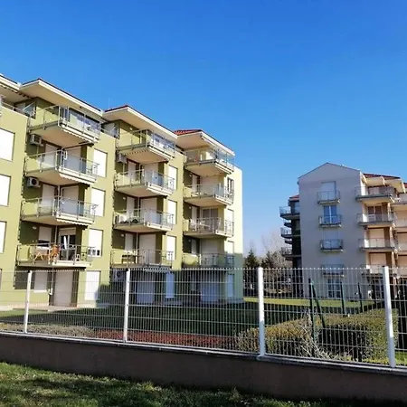 Beszédes 59 Ii. Apartman Appartamento
